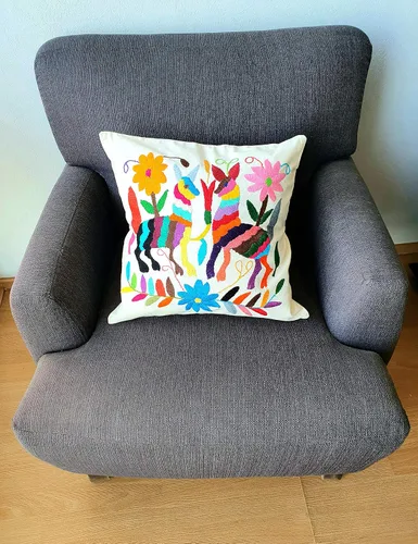Miniatura 5 de ALKIMIA INC Funda de almohada mexicana hecha a mano con bordado auténtico Otomi Tenango