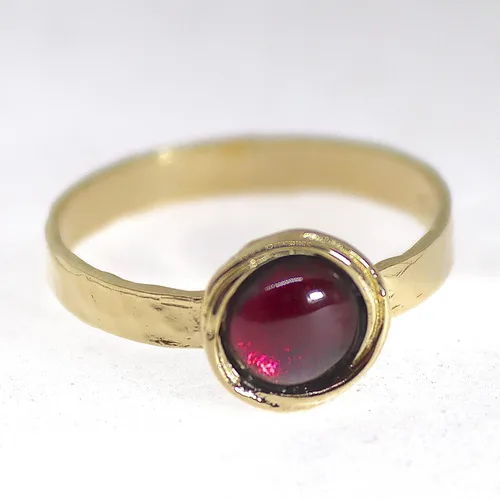 Miniatura 29 de Anillo de oro de piedras preciosas, anillo de piedra chapada en oro de 14 quilates, anillo de piedra apilable, anillo de oro de piedra pequeña