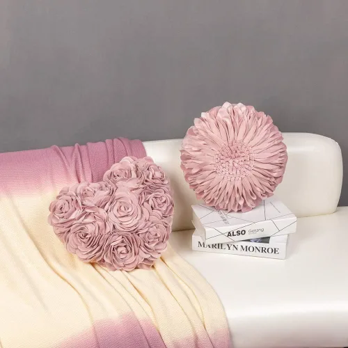 Miniatura 7 de JWH - Funda de cojín para el día de San Valentín con forma de corazón y diseño estético de flores en 3D, funda de cojín de terciopelo, decoración