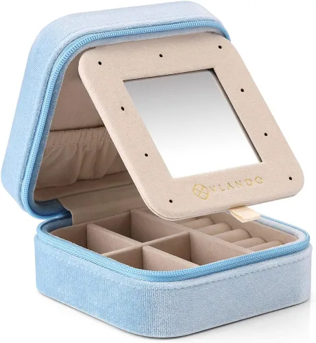 Miniatura 6 de Vlando - Joyero pequeño para viajes, estuche organizador de exhibición para guardar anillos, aretes y collares, terciopelo suave seleccionado, letra