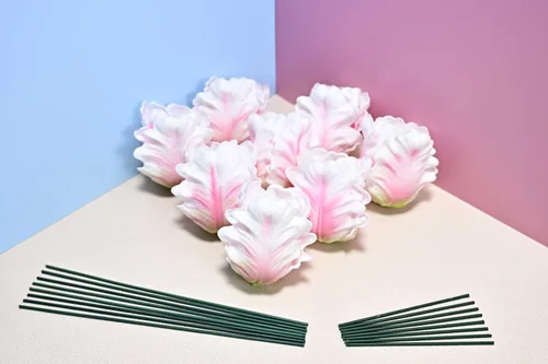 Miniatura 9 de Regalos de Cumpleaños para Mujeres 8pcs Flores Rosa Claro PU Tacto Real Flores Regalos para Mujeres para Navidad Flores Artificiales para Bricolaje