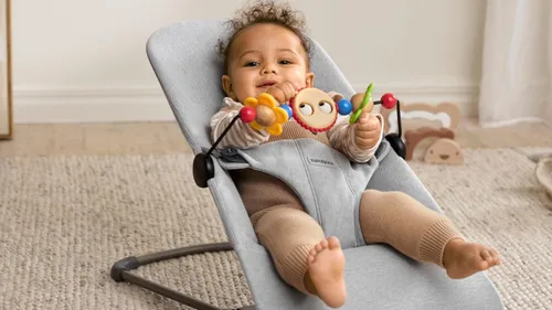 Miniatura 3 de BabyBjörn - Juguete de madera para mecedora, ojos saltones (080500US), 1 unidad (Paquete de 1)