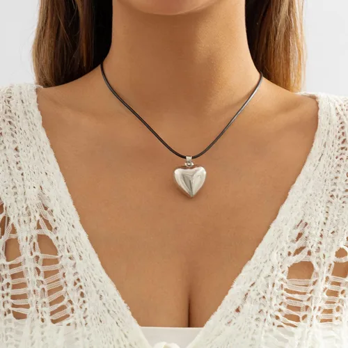 Miniatura 4 de Gargantilla de corazón grueso y hinchado, colgante de corazón grande, cadena de terciopelo ajustable, collares de corazón para mujeres