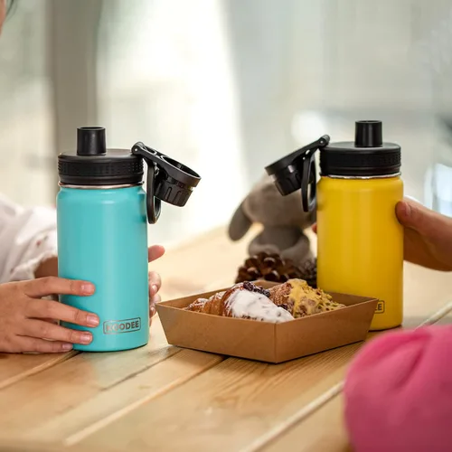 Miniatura 2 de Koodee Paquete de 2 botellas de agua, de 12 onzas, acero inoxidable, con aislamiento al vacío, con tapa de boquilla a prueba de fugas, color verde