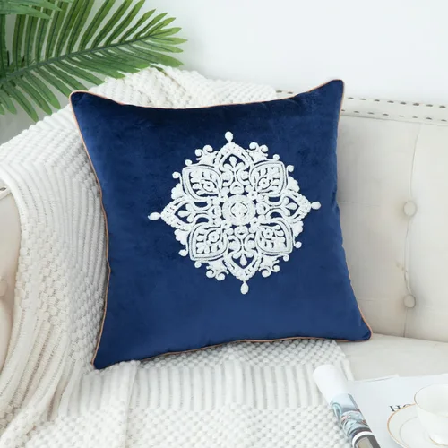 Miniatura 3 de VOGOL Funda de almohada de terciopelo suave de estilo vintage, elegante patrón floral bordado, funda de cojín cuadrada para cama, sala de estar, Azul