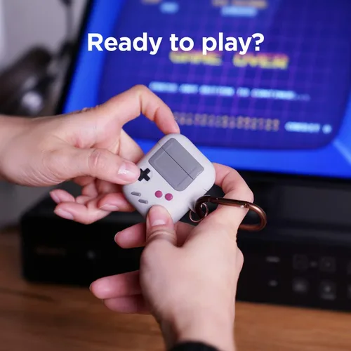 Miniatura 2 de Elago AW5 Compatible con estuche para AirPods 1 y 2, diseño de juego clásico con llavero, construcción de silicona duradera (gris claro)