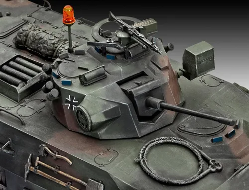 Miniatura 5 de Kit modelo Revell SPPZ 2 LUCHS a escala 1/35