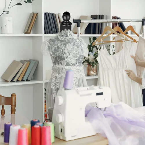 Miniatura 6 de Maniquíes femeninos con soporte de base de trípode, maniquí ajustable de altura de 52 a 67 pulgadas, forma de ropa portátil para coser vestido