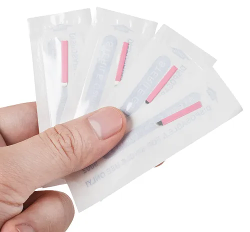 Miniatura 6 de XIAOYU 50 agujas desechables para microblading de cejas, cuchillas de maquillaje de microcuchillas de tatuaje para suministros de maquillaje