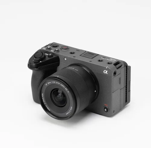 Miniatura 8 de VILTROX 9mm F2.8 lente E-Mount APS-C para Sony, lente Prime ultra gran angular con enfoque automático para cámaras Sony E-Mount FX30 ZV-E10 ZV-E10II