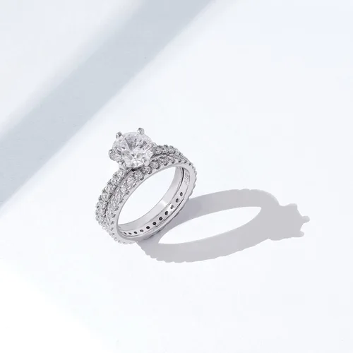 Miniatura 3 de Tienda Collection Juego de anillos redondos de plata de ley chapada en platino o oro hechos con circonitas infinitas