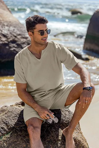 Miniatura 4 de COOFANDY Conjunto de 2 piezas de algodón y lino para hombre, camisa Henley de manga corta y pantalones cortos casuales de playa, trajes de yoga