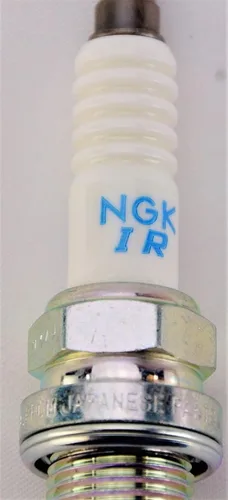 Miniatura 7 de NGK 6774 Bujías Premium de Láser de Iridio IZFR6K13 Paquete de 4