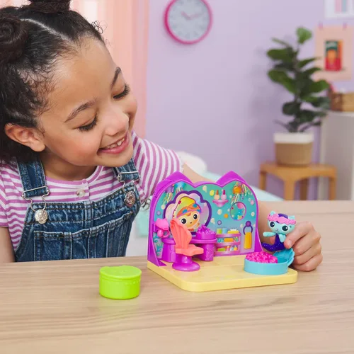 Miniatura 3 de La casa de muñecas de Gabby, set de juego de la sala de spa de MerCat, con figura de juguete de MerCat, juguetes sorpresa y muebles de la casa