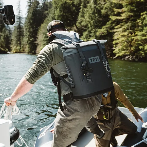 Miniatura 3 de YETI Hopper M Series Mochila enfriadoras de lados suaves con acceso MagShield Carbón