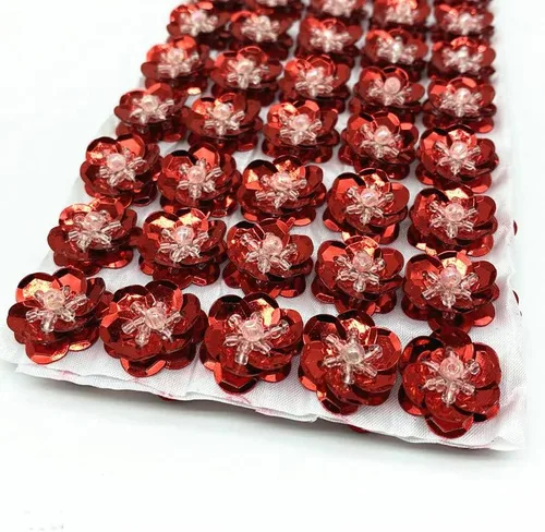 50 piezas / 0.591 in lentejuelas bordado de flores para artes y manualidades, parches de costura (rojo E)