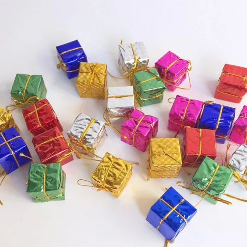 24 unidades de adornos de cajas mini brillantes, decoración para árbol de Navidad, adornos envueltos en papel de aluminio metálico, para decoración