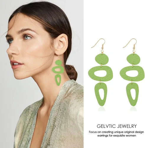 Miniatura 3 de GELVTIC Aretes de cuero genuino para mujeres y niñas, geométricos, grandes, colgantes, de corazón, gancho, hechos a mano, coloridos, ligeros, regalo