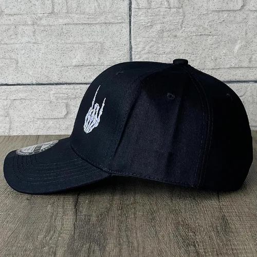 Miniatura 3 de Gorra de béisbol bordada con mano de esqueleto con dedo, divertidos sombreros negros lisos para papá para hombres y mujeres