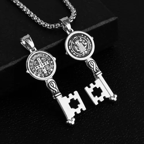 Miniatura 2 de HZMAN Collar de exorcismo de San Benito de acero inoxidable con circonita dorada y plata católica, colgante de cruz para hombres y mujeres, regalo
