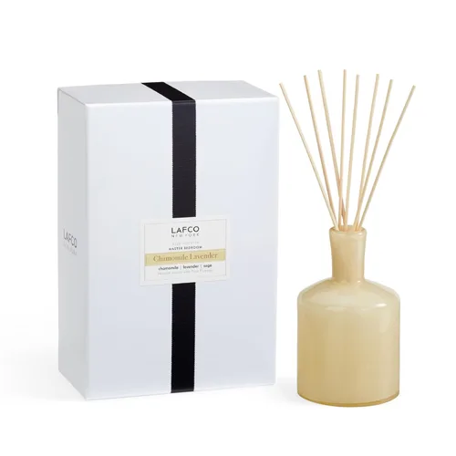 LAFCO New York Signature - Difusor de varillas de manzanilla y lavanda, 15 onzas, hasta 9 meses de vida de fragancia, reutilizable, recipiente de