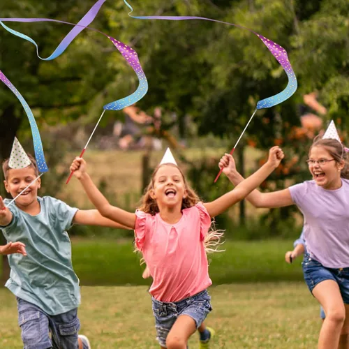 Miniatura 6 de AITIME Paquete de 20 varitas de cinta para niños, cintas rítmicas de baile de gimnasia de 78.7 pulgadas con serpentinas de estrellas, recuerdos