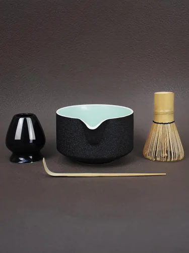 Juego de herramientas de matcha Artcome Premium en negro, incluye tazón de matcha con asa, batidor, soporte, cuchara y manual