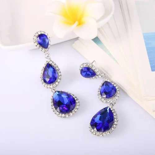 Miniatura 28 de EleQueen Pendientes de cristal austriaco en tono dorado para mujer, forma de pera de 2.5 pulgadas, color esmeralda