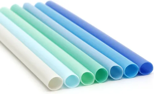 Youngever Paquete de 7 pajitas de plástico para niños, popotes de plástico reutilizables de 5 pulgadas para niños y niños pequeños (colores costeros)