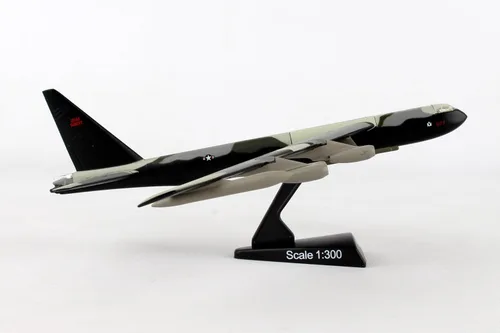 Miniatura 4 de Daron Worldwide Trading B-52 Stratofortress Vehículo (Escala 1:300)