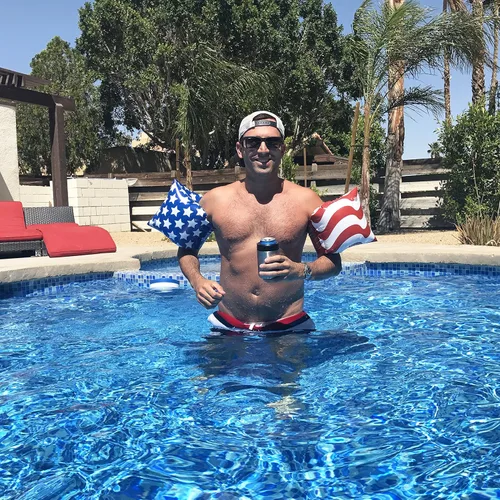 Miniatura 4 de GoFloats Flotadores de ala de agua para adultos, compra la piscina, disponibles en múltiples diseños (solo uso novedoso)