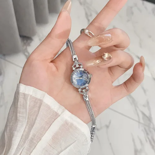 Miniatura 6 de CARLIEN Reloj de pulsera para mujer, pequeño, elegante, simple, de lujo, con esfera de perla, esfera de perla, ligero, correa de malla de acero