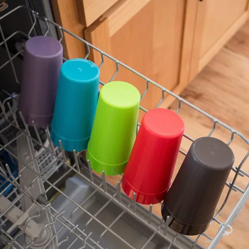 Miniatura 5 de Youngever Paquete de 9 vasos de plástico, vasos irrompibles, vasos de plástico en 9 colores surtidos (22 onzas)