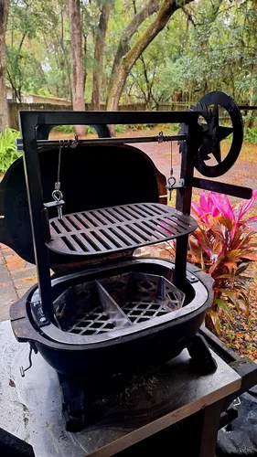 Miniatura 4 de LavaLock® Equipo de trinquete y pata para parrilla Santa Maria