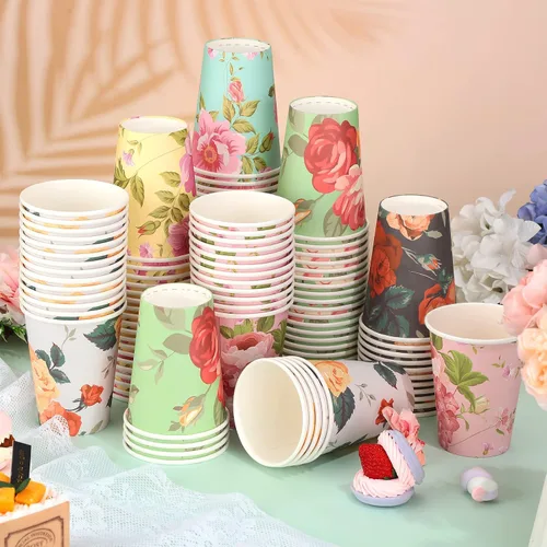 Miniatura 7 de Patelai Paquete de 150 vasos de papel de Navidad de 9 onzas, tazas de café desechables de arcoíris pastel con diseño de Papá Noel, muñeco de nieve