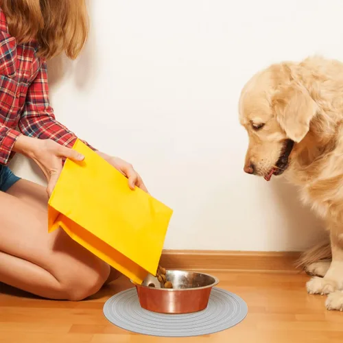 Miniatura 7 de Tapete de silicona de 2 piezas de comida para mascotas para perros y gatos, mantel individual para evitar el desbordamiento de alimentos y agua