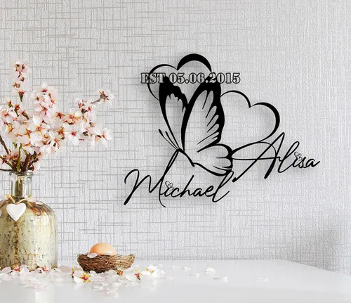 Mariposa y corazones, arte de pared de metal personalizado, decoración moderna del hogar, decoración de pared de metal, regalo de inauguración de la