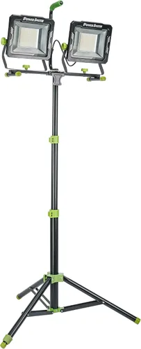 PowerSmith Luz de trabajo LED de doble cabezal de 30,000 lúmenes con trípode de metal ajustable de 80 pulgadas con bloqueo giratorio y cable de