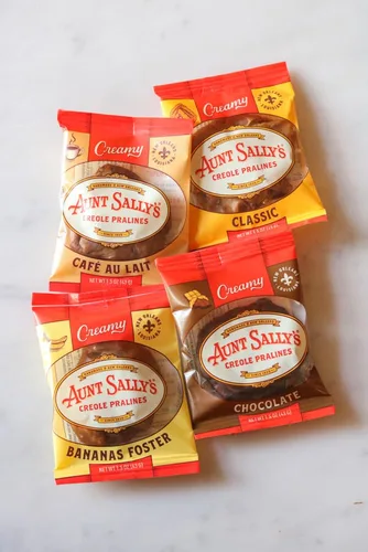 Miniatura 2 de Aunt Sally's Pralinés cremosos surtidos - Caja de 12 unidades - Praliné más famoso de Nueva Orleans - Caramelo de nuez hecho a mano