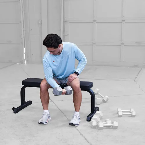 Miniatura 4 de Body-Solid (GFB350B) Banco de pesas plano de 600 libras de capacidad ajustable para entrenamiento de fuerza, estiramiento, ejercicios abdominales