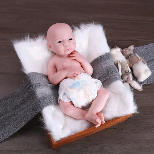 Miniatura 2 de Muñeca de bebé realista de silicona completa de 18.5 pulgadas, muñecas de bebé reborn realistas, juguete y coleccionable de niño calvo