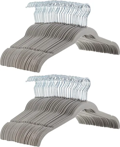 Miniatura 14 de Amazon Basics Perchas antideslizantes de terciopelo delgado que ahorran espacio para la organización del armario, gris/plata, paquete de 30