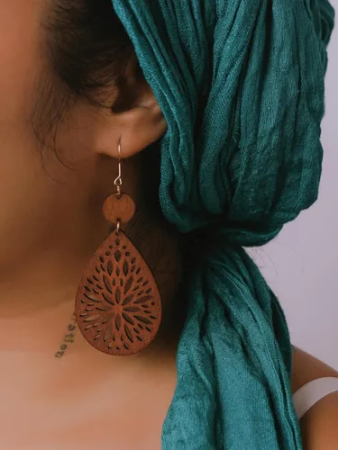 Miniatura 6 de MINACHI Bohemian Hollow Cut-Out Wood Leather Dangle Drop Earrings, Boho Chic Hippie Statement Jewelry Gift for Women