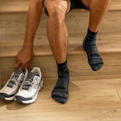 Miniatura 6 de Balega Calcetines atléticos de correr de cuarto de rendimiento antiampollas para mujeres (1 par)