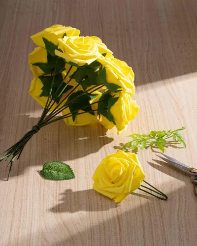 Miniatura 3 de DuHouse 25 piezas de rosas artificiales, flores falsas con tallos, de aspecto real, flores de espuma para bricolaje, ramo de novia, centro de mesa