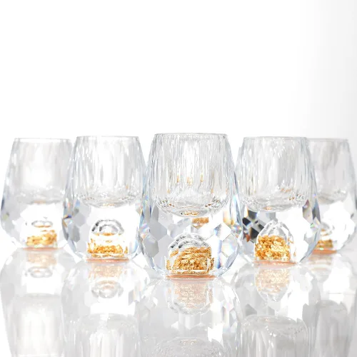 Miniatura 7 de SIYOUKI Juego de vasos de chupito de cristal 0.5oz, decorado con copos de hoja de oro de 24K, sin plomo, juego hecho a mano adecuado para MaoTai
