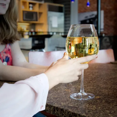 Miniatura 6 de Copa de vino Big Betty Premium - para una botella entera de 750 ml, regalo divertido para amantes del vino, perfecta para fiestas, celebraciones