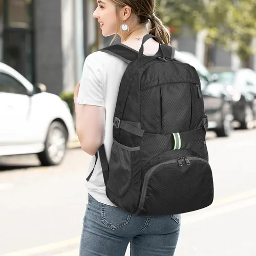 Miniatura 2 de Yaopeing Mochila ligera, plegable de 25 litros, resistente al agua, bolsa de hombro de viaje al aire libre para mujeres y hombres, color negro Azul