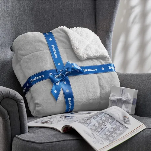 Miniatura 8 de Bedsure GentleSoft - Manta de forro polar Sherpa tamaño King para cama, gruesa y cálida, suave manta de felpa para invierno, gris claro, 108 x 90 02