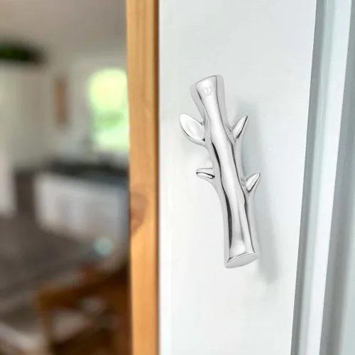 Miniatura 5 de Mezuzah Nambé Tree of Life - Estuche de aleación de 5 pulgadas con diseño de árbol simbólico, acento contemporáneo y atemporal de Judaica